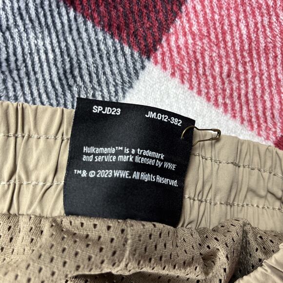 Stone Cold Steve Austin Shorts Mens L WWE X Shoe Palace Graphic Print Skulls - Picture 10 of 13